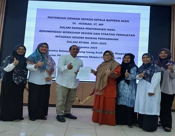 Balai Syura Serahkan Hasil Integrasi Gender Bidang Perdamaian pada RPJMA Kepada Kepala BAPPEDA Aceh